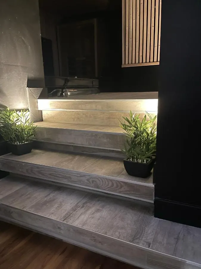 La Suite Grenoble Spa Jacuzzi Et Sauna Privatif Love hôtel