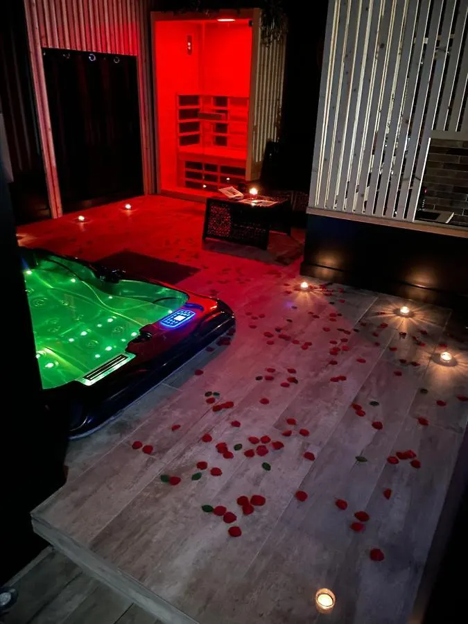 La Suite Grenoble Spa Jacuzzi Et Sauna Privatif
